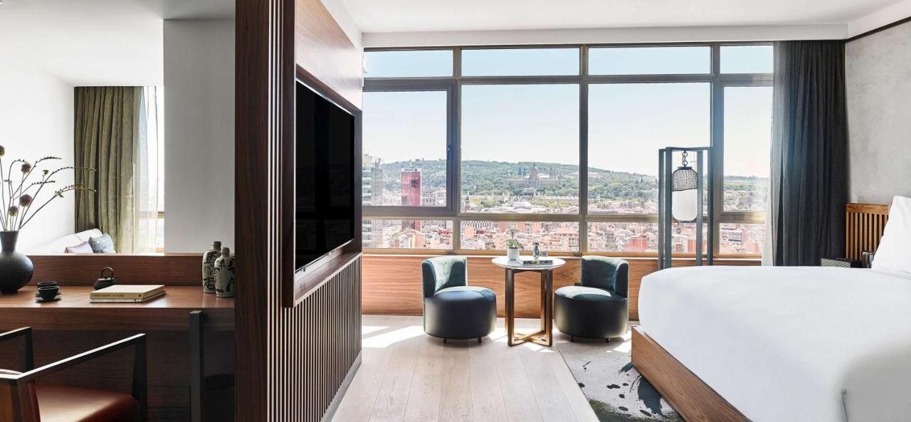 Nobu Hotel Barcelona Exterior foto A guest room at the hotel